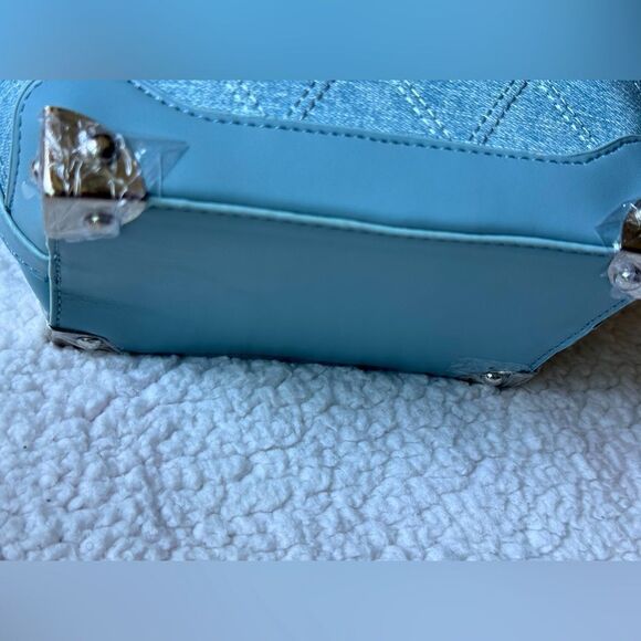 Chio’2nd bucket bag  (CLEARANCE SALE ) - Picture 6 of 10